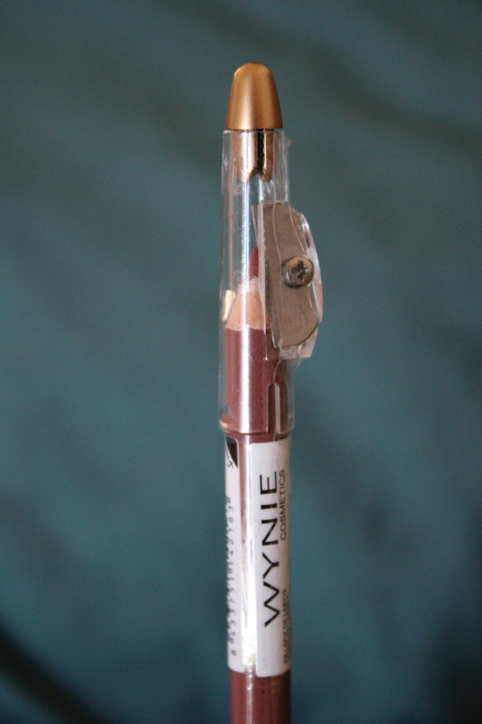 Matita in legno labbra 010